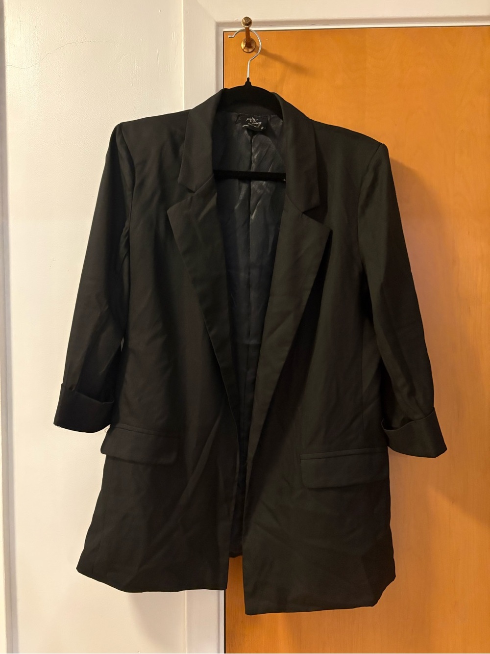 Black Women's Lightweight Blazer - size Medium